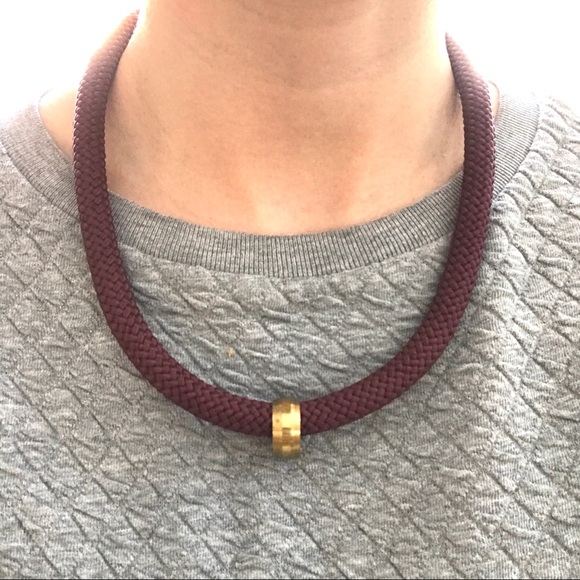Burgundy rope necklace - multiple ways to wear it - Picture 10 of 10